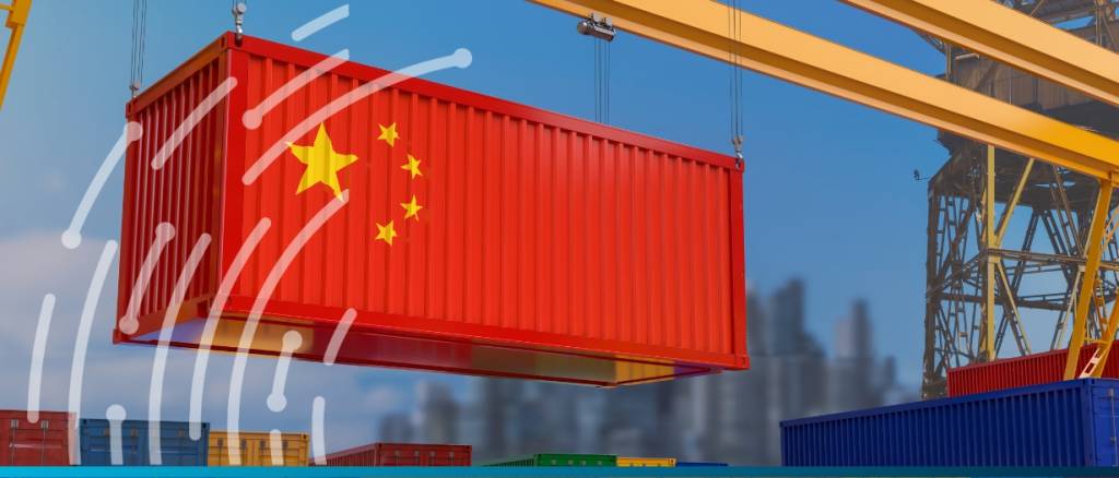 China's annual trade surplus nears $1tn in record high